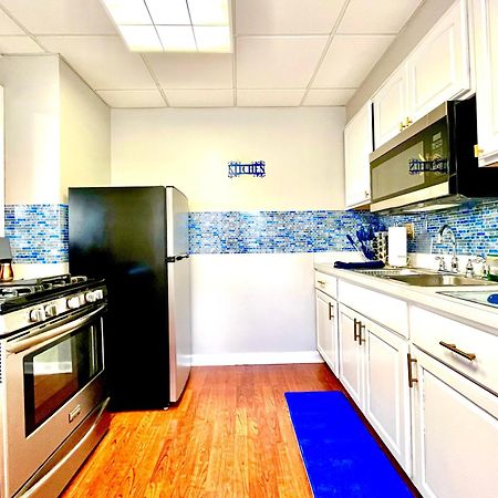 The Sapphire Haven - Your Old Brooklyn Oasis Awaits Families, Couples, Business Travelers Near Downtown With Parking, 300 Mb Wifi & Self Check-In Κλίβελαντ Εξωτερικό φωτογραφία