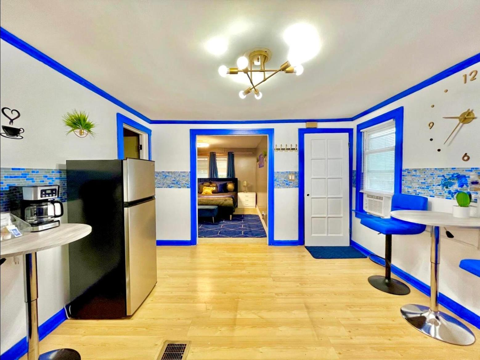 The Sapphire Haven - Your Old Brooklyn Oasis Awaits Families, Couples, Business Travelers Near Downtown With Parking, 300 Mb Wifi & Self Check-In Κλίβελαντ Εξωτερικό φωτογραφία