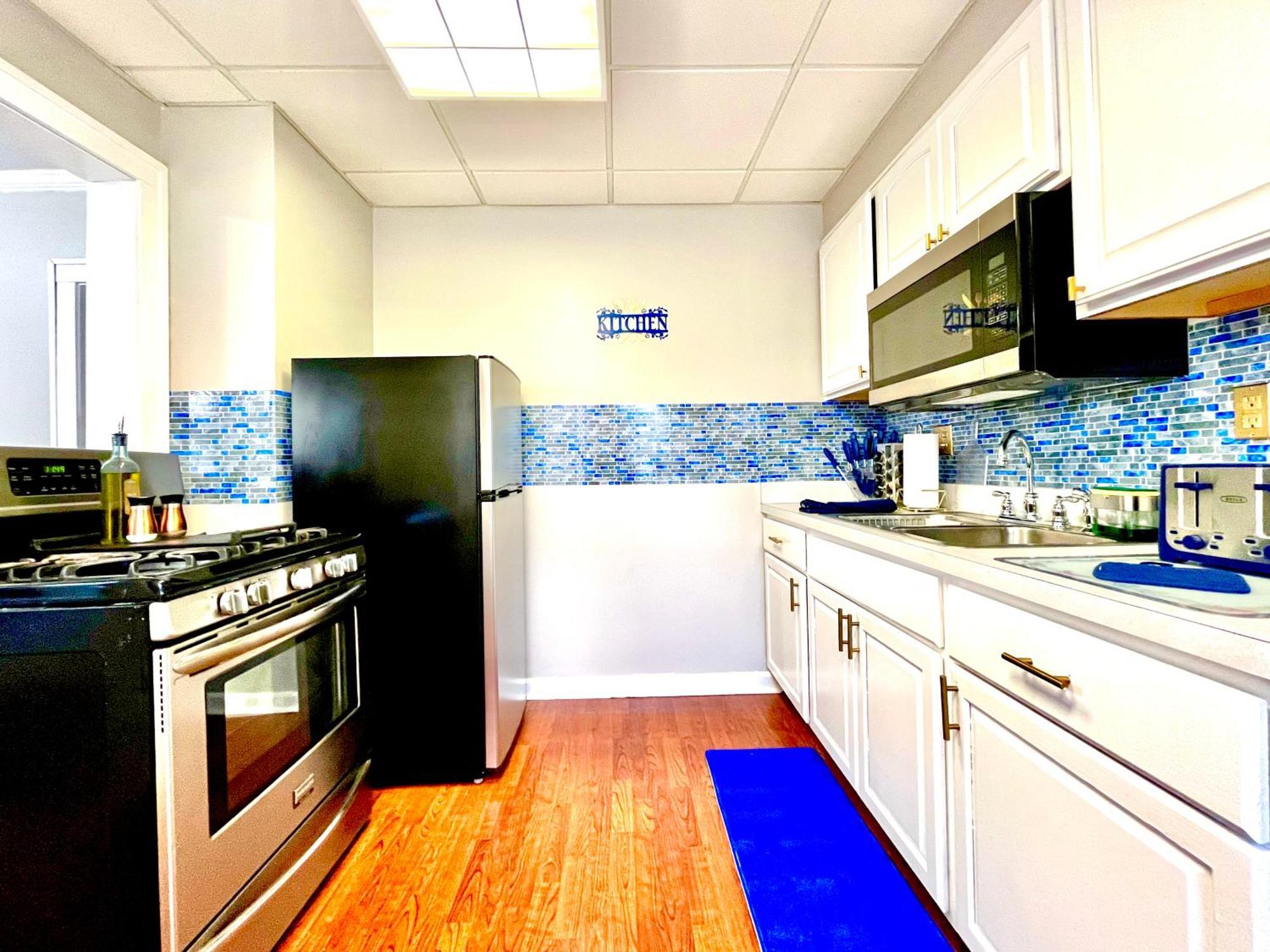 The Sapphire Haven - Your Old Brooklyn Oasis Awaits Families, Couples, Business Travelers Near Downtown With Parking, 300 Mb Wifi & Self Check-In Κλίβελαντ Εξωτερικό φωτογραφία