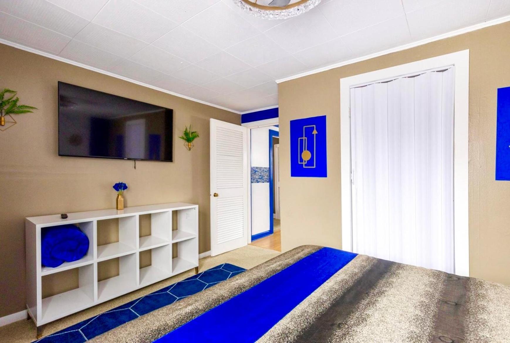 The Sapphire Haven - Your Old Brooklyn Oasis Awaits Families, Couples, Business Travelers Near Downtown With Parking, 300 Mb Wifi & Self Check-In Κλίβελαντ Εξωτερικό φωτογραφία