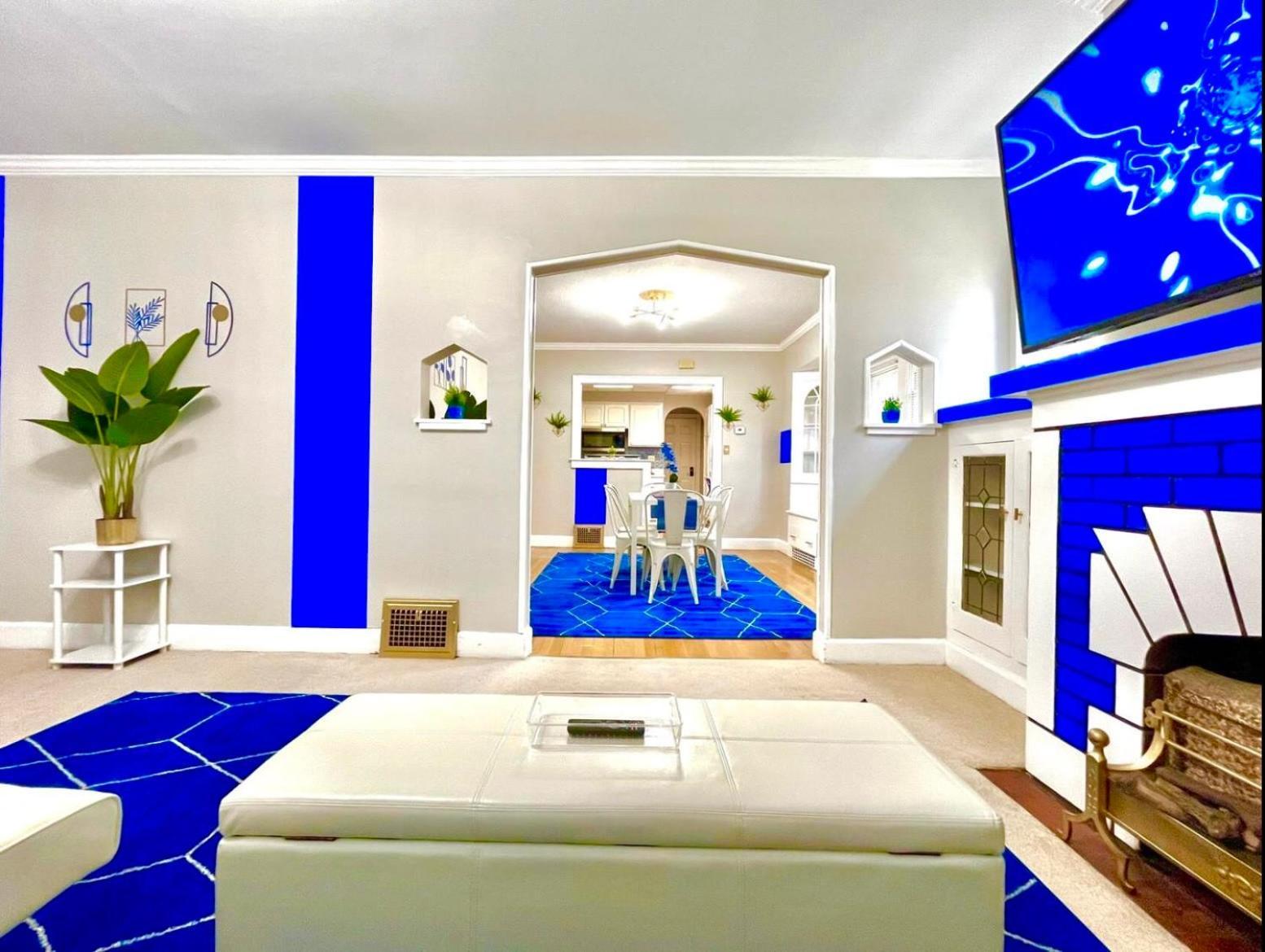 The Sapphire Haven - Your Old Brooklyn Oasis Awaits Families, Couples, Business Travelers Near Downtown With Parking, 300 Mb Wifi & Self Check-In Κλίβελαντ Εξωτερικό φωτογραφία