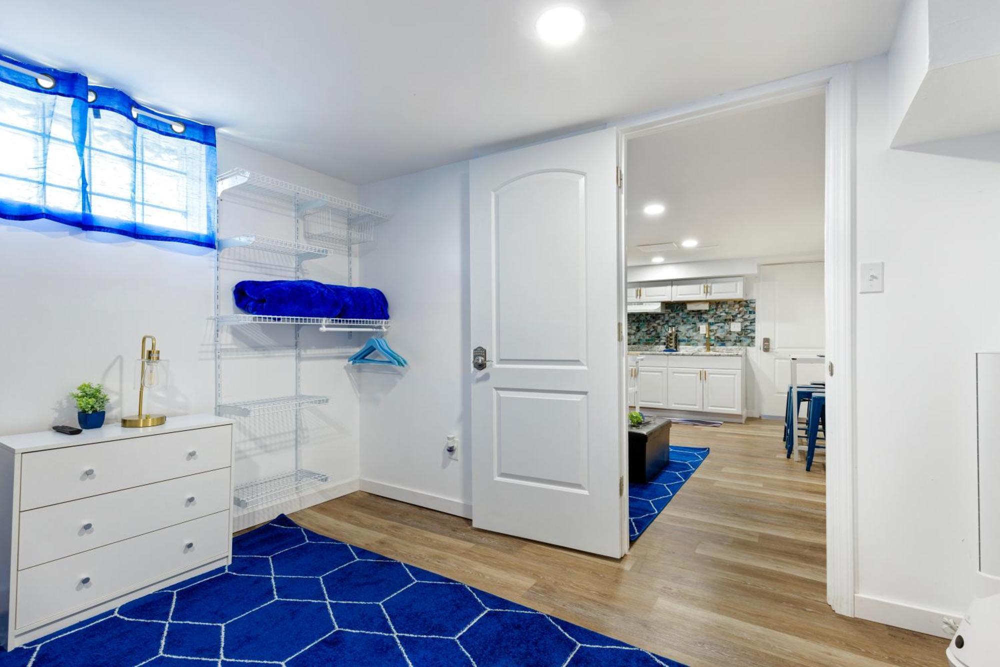 The Sapphire Haven - Your Old Brooklyn Oasis Awaits Families, Couples, Business Travelers Near Downtown With Parking, 300 Mb Wifi & Self Check-In Κλίβελαντ Εξωτερικό φωτογραφία