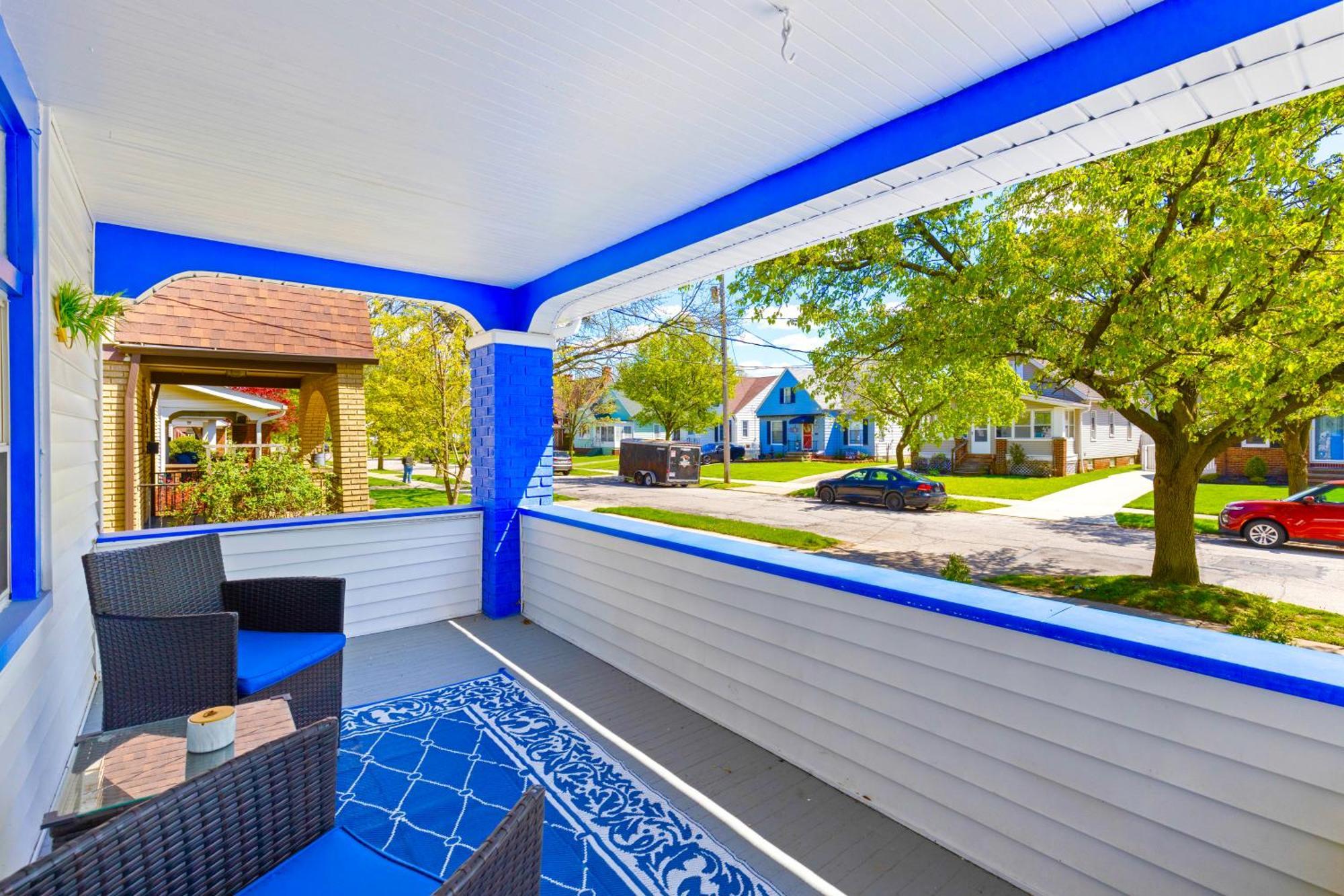 The Sapphire Haven - Your Old Brooklyn Oasis Awaits Families, Couples, Business Travelers Near Downtown With Parking, 300 Mb Wifi & Self Check-In Κλίβελαντ Εξωτερικό φωτογραφία