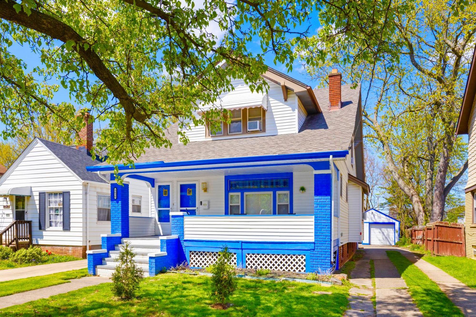 The Sapphire Haven - Your Old Brooklyn Oasis Awaits Families, Couples, Business Travelers Near Downtown With Parking, 300 Mb Wifi & Self Check-In Κλίβελαντ Εξωτερικό φωτογραφία