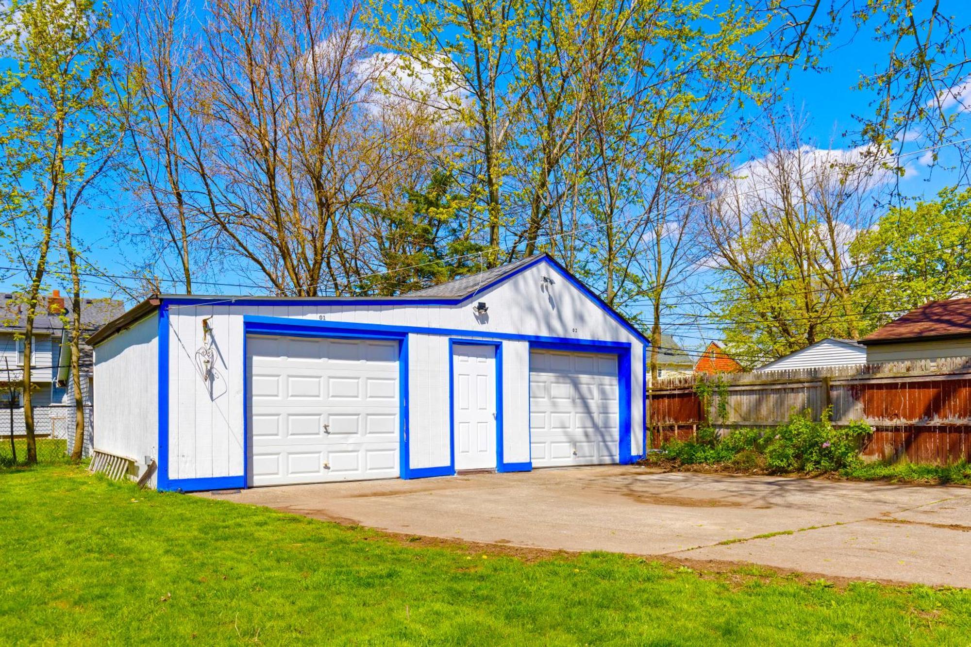 The Sapphire Haven - Your Old Brooklyn Oasis Awaits Families, Couples, Business Travelers Near Downtown With Parking, 300 Mb Wifi & Self Check-In Κλίβελαντ Εξωτερικό φωτογραφία